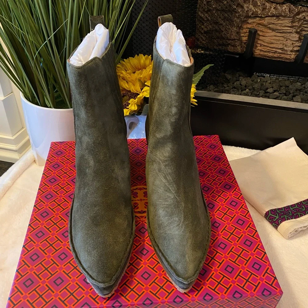 TORY BURCH LILA HEELED ANKLE BOOT - Picture 2 of 8